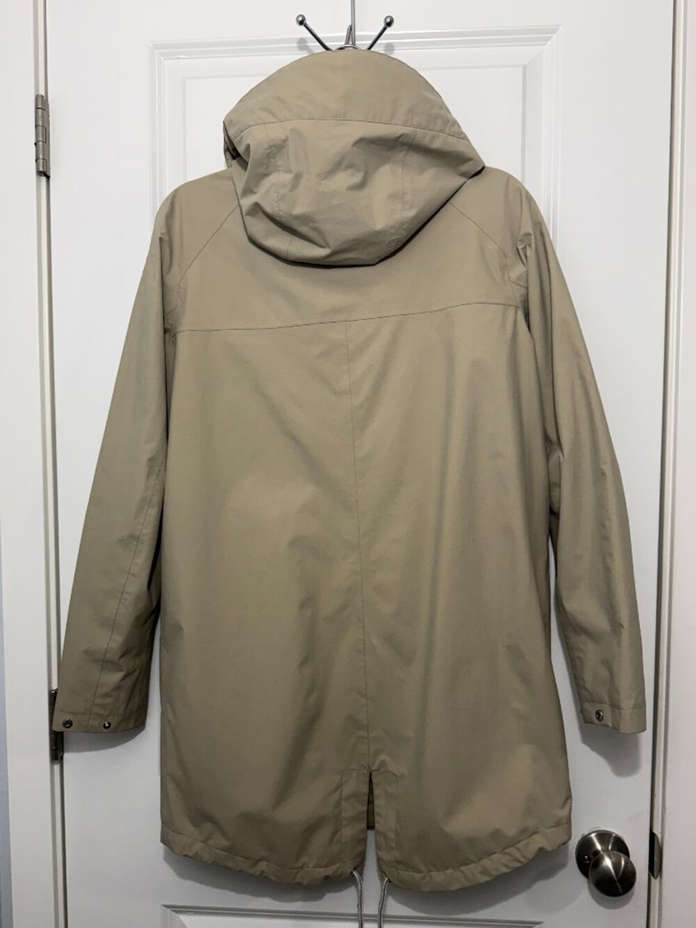 Helly Hansen Elements Women’s Medium Hooded Waterproof Rain Jacket Beige Helly T - Picture 2 of 13
